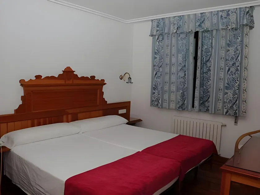 Hotel El Jisu - Image 1