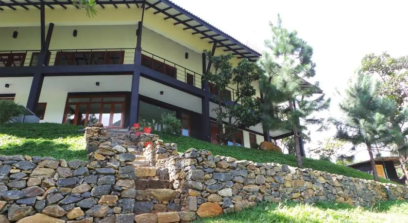 Grace Holiday Bungalow - Image 1
