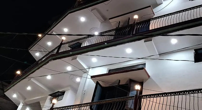 Hotel Shivdev - Image 1