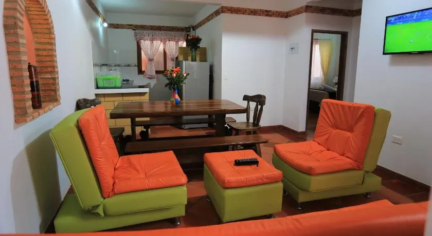 Apartahotel La Gran Familia - Image 1
