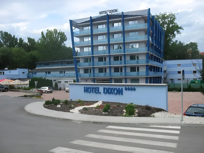 Dixon Resort & Wellness - Image 1