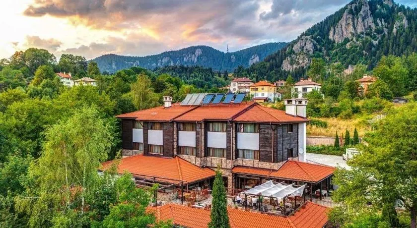Hotel Smilen - Image 1