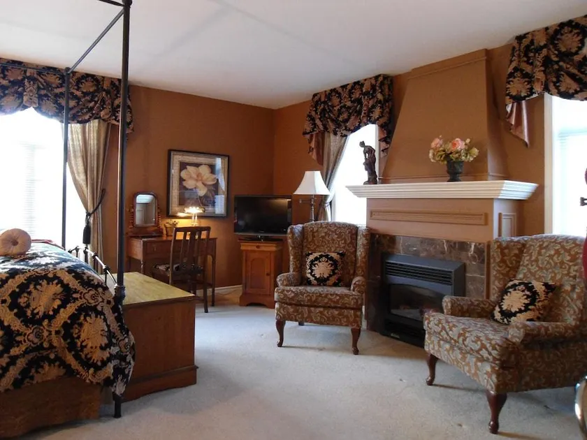 Beacon Inn at Sidney  - Image 1
