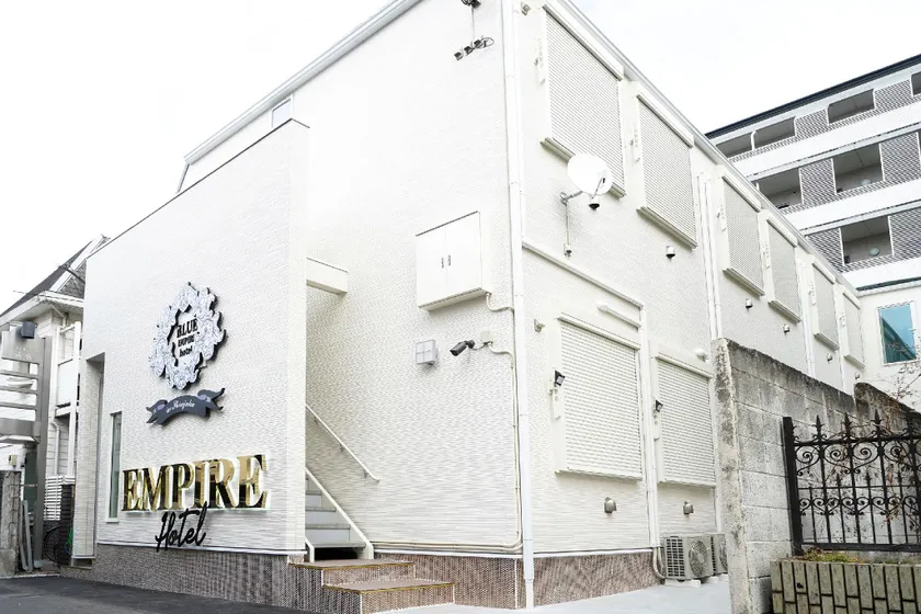 Blue Empire Hotel - Image 1