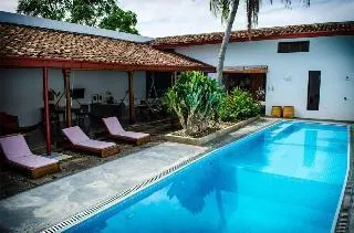 Los Patios Hotel Granada - Image 1