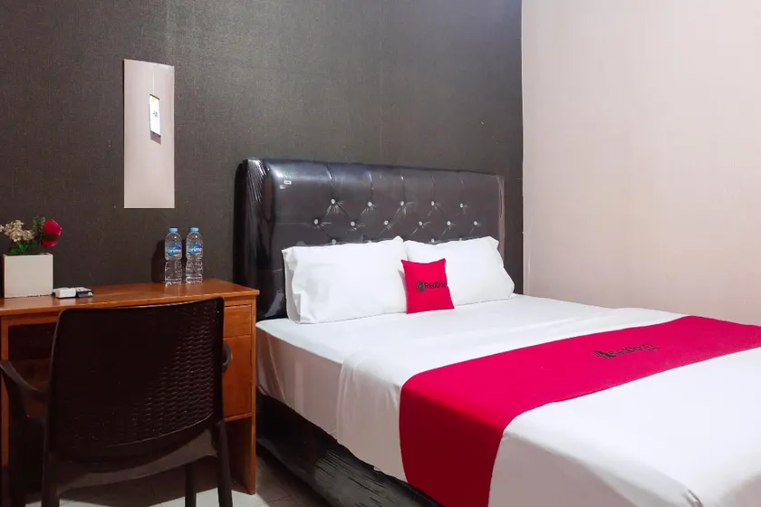 RedDoorz at Hotel Island Bengkulu - Image 1
