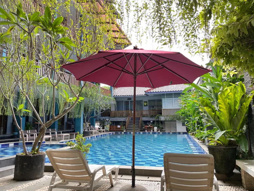 Holiday Beach Inn - Image 1