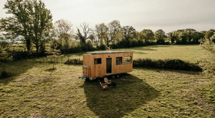 Garance - Parcel Tiny House - Tiny House au coeur d'une ferme dans le Limousin MAE-4553 - Image 1