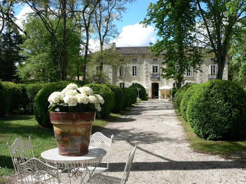 Chateau de lHoste - Image 1