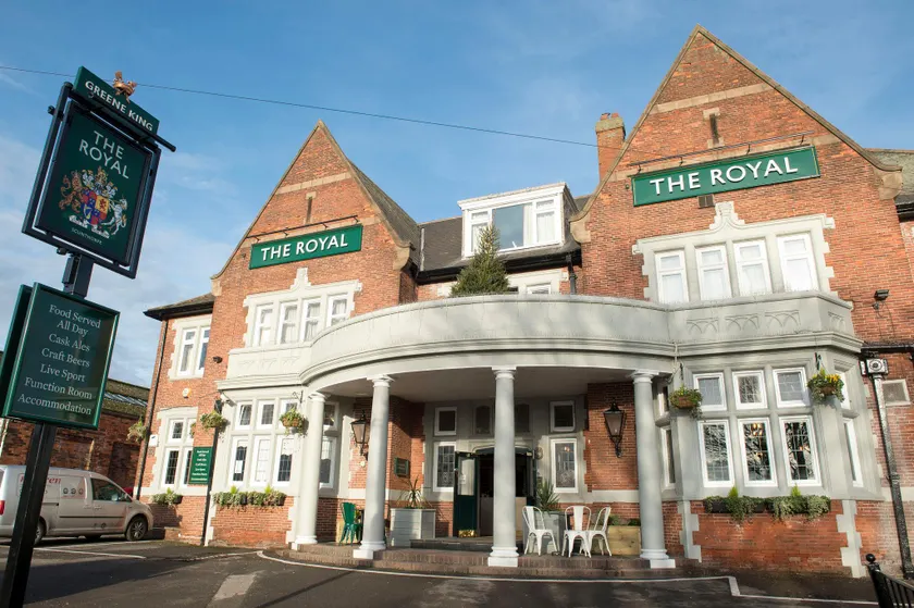 Royal Inn - Image 1