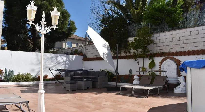 Apartamentos R66 - Image 1