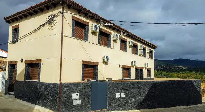 APARTAMENTOS LOS ÁLAMOS - Image 1