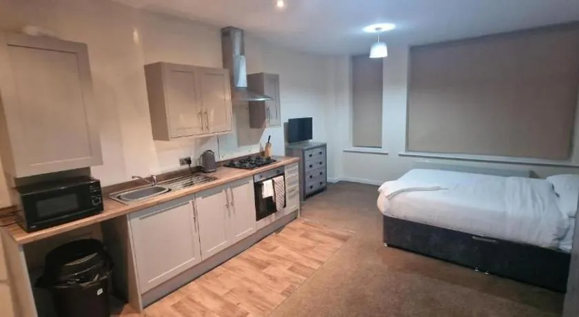 Spacious 3 Bed Apartment in Halifax Centre - Image 1