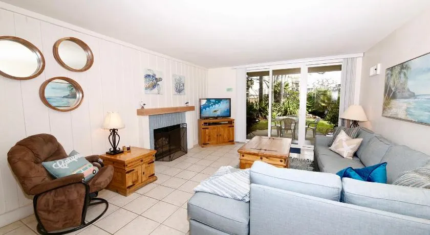 G7 - Cozy Beach Cottage - Image 1
