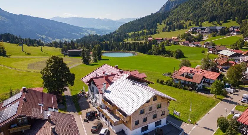 Bergzeit - Hotel & Appartements - Image 1