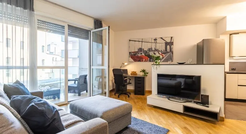 Lodi Apartment - Image 1