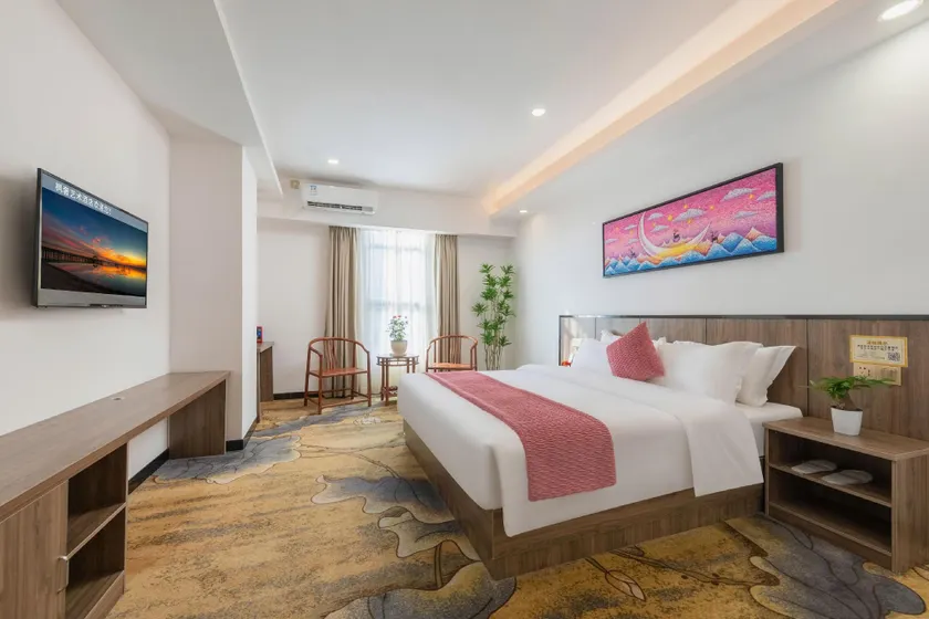 Maple Luxury Art Hotel (Zhongshan Guzhen Huayi Plaza Branch) - Image 1
