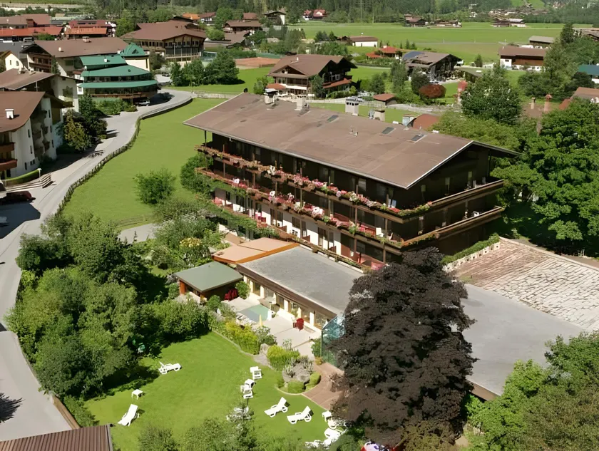 Hotel-Pension Strolz - Image 1