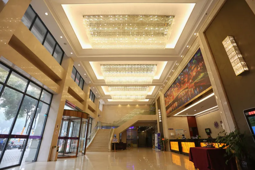 Changde Huaya Jinfeng Hotel - Image 1