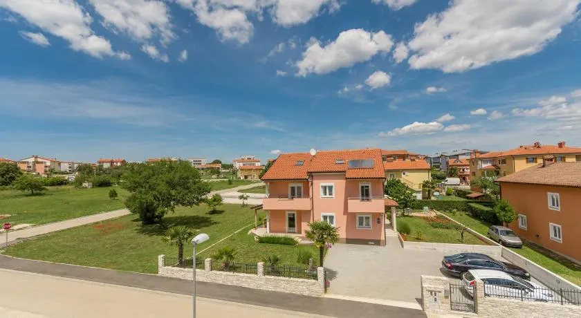 Guest House Gloria - Image 1