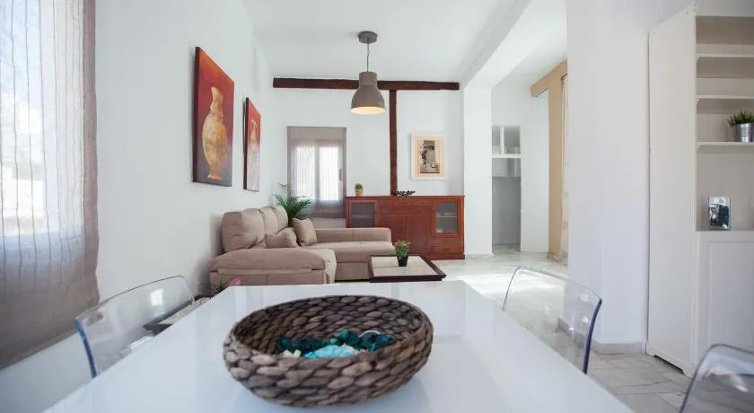 Apartamentos Catedral - Image 1