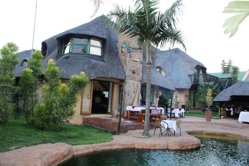 Edison Luxe Guest House  (The Lap Of Luxury) - Image 1