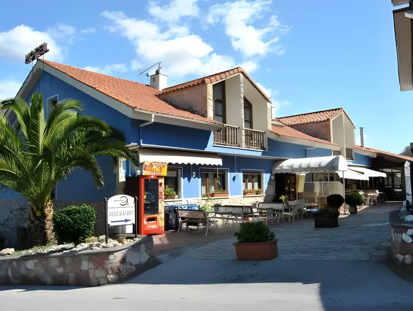 Hotel Avelina - Image 1
