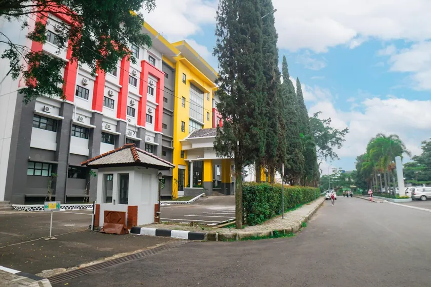 Hotel Bumi Siliwangi by My Hospitality - Image 1