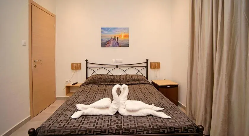 Karnagio Rooms - Image 1