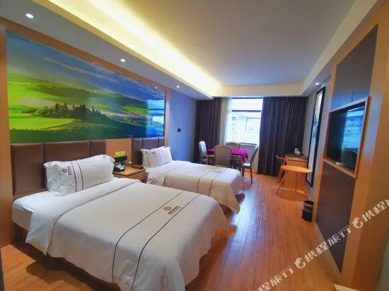 Ruihe Chain Hotel - Image 1