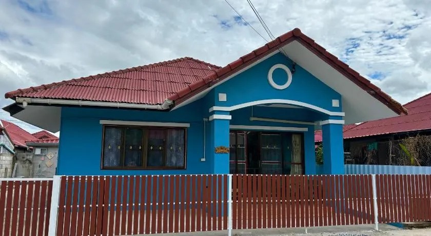 Entire Home with King Bed - Image 1