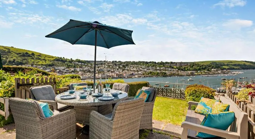 3 Bed in Kingswear oc-a29168 - Image 1