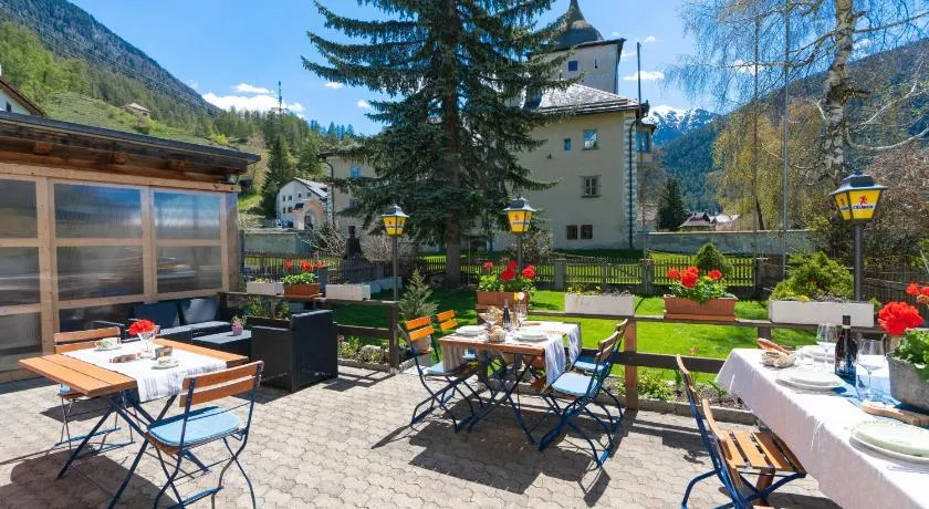 Hotel Alpina  - Image 1