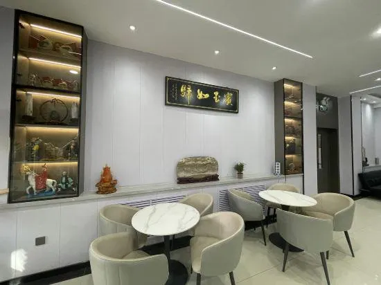 Xiya Express Hotel - Image 1