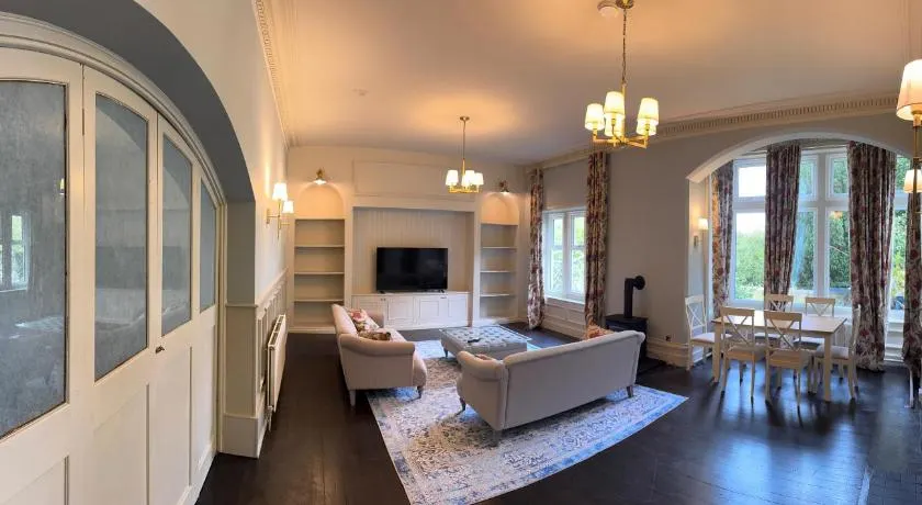 Berthlwyd Country House - Image 1