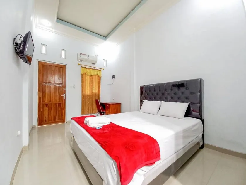 Harmony House Syariah near Alun Alun Pati Mitra RedDoorz - Image 1