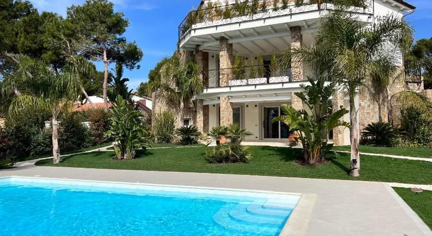 Aquamarina Pavoncella Blu & SPA - Image 1