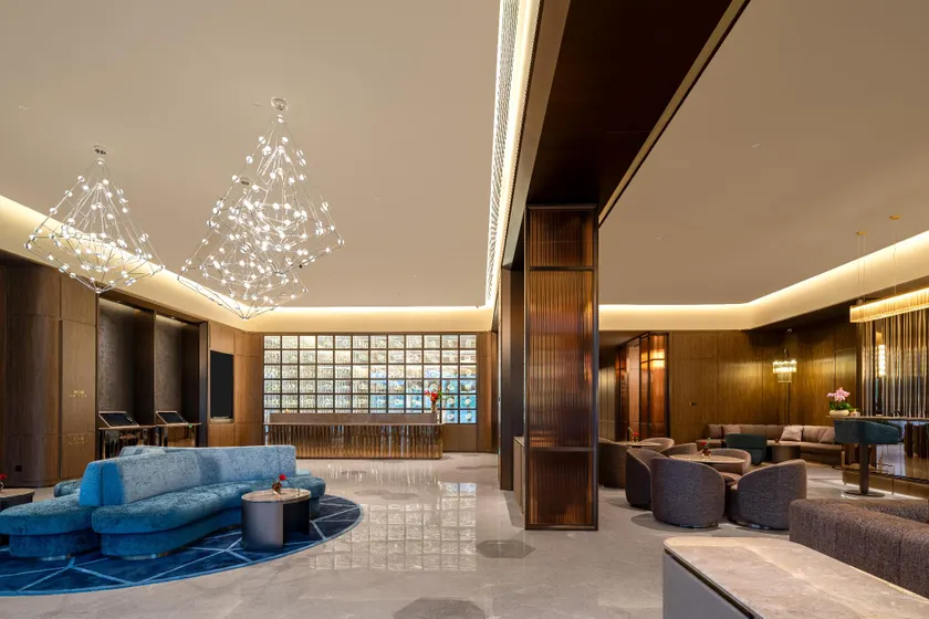 Wuhan Donghu Yuejiazui Crystal Orange Hotel - Image 1