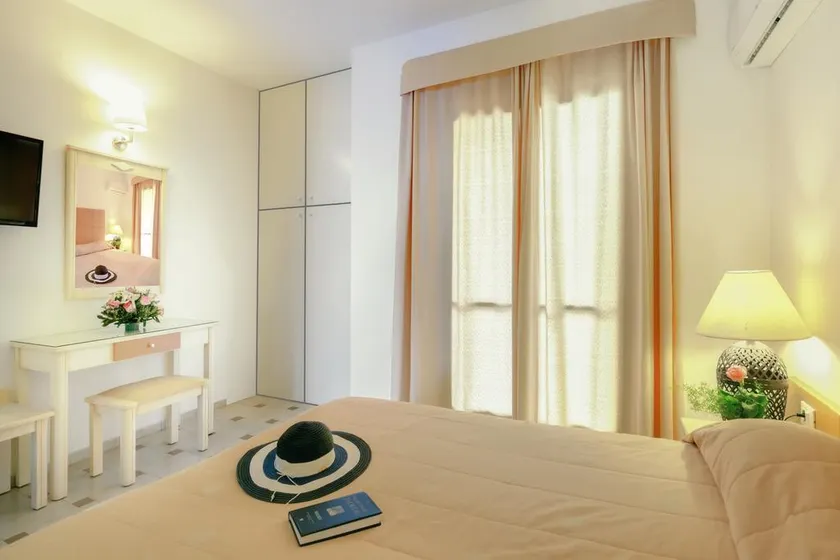 Dimare Apartments - Image 1