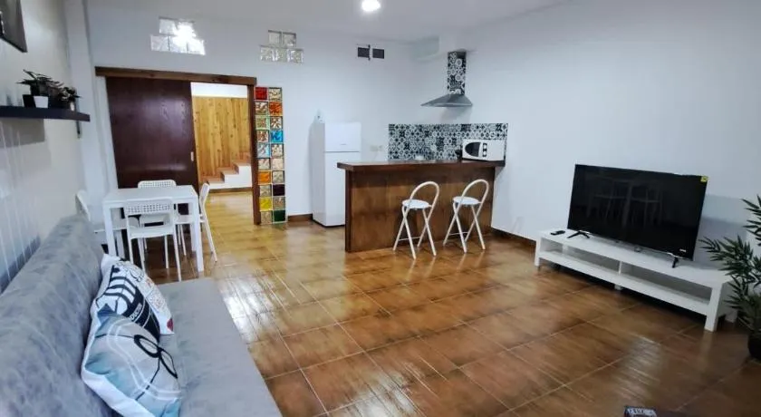 Apartamento monte dorado - Image 1