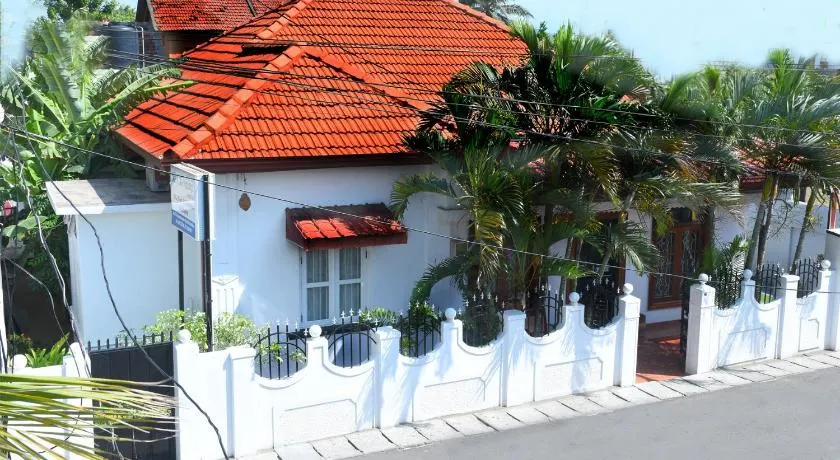 Bon Voyaage Tourist Inn - Image 1