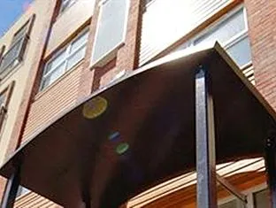 Reading Serviced Apartments - Image 1