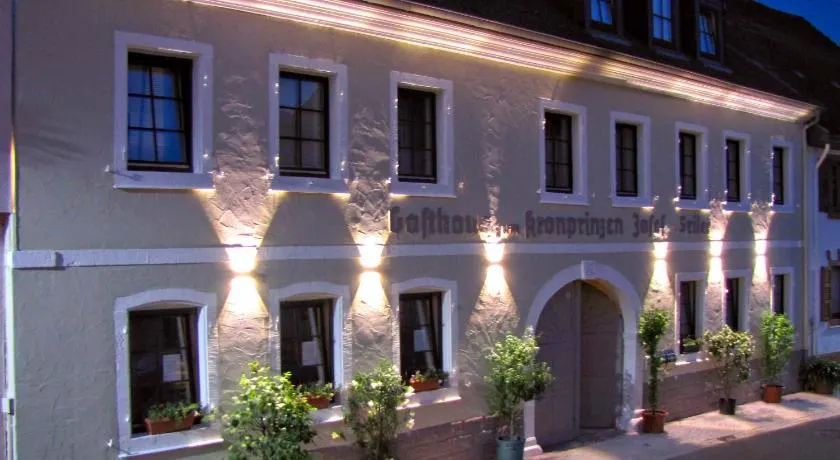 Zum Kronprinzen Hotel Garni - Image 1