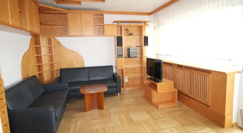 Geräumige Ferienwohnung im Zentrum - Image 1