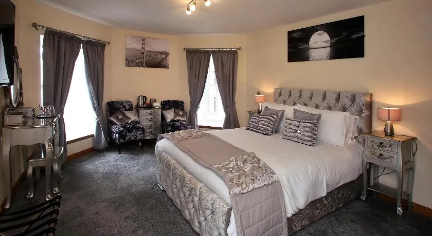 Star Inn Rooms - Image 1
