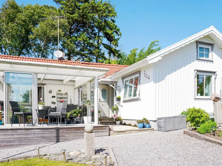 6 person holiday home in LYSEKIL-By Traum - Image 1