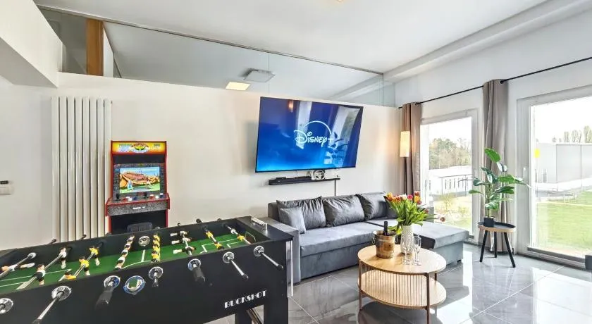Loft für bis zu 12, Whirlpool, Infrarotsauna, Arcade-Spiele, Tischfußball, Wii - Image 1