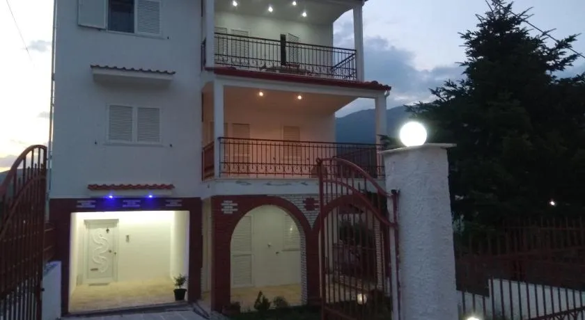 Villa Agnanti Apts and Suites - Image 1