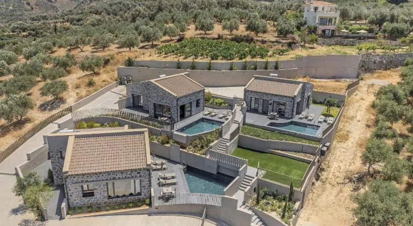 Valley View Villas - With 3 Pools - Image 1