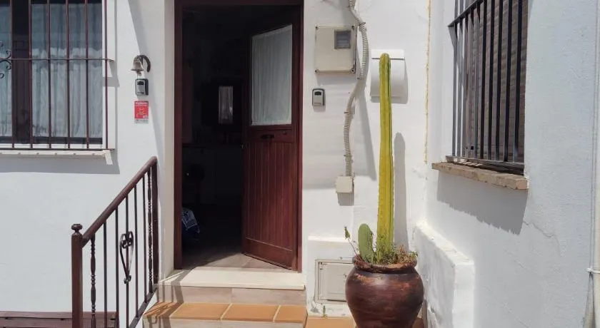 Alquiler Casita en Facinas - Image 1